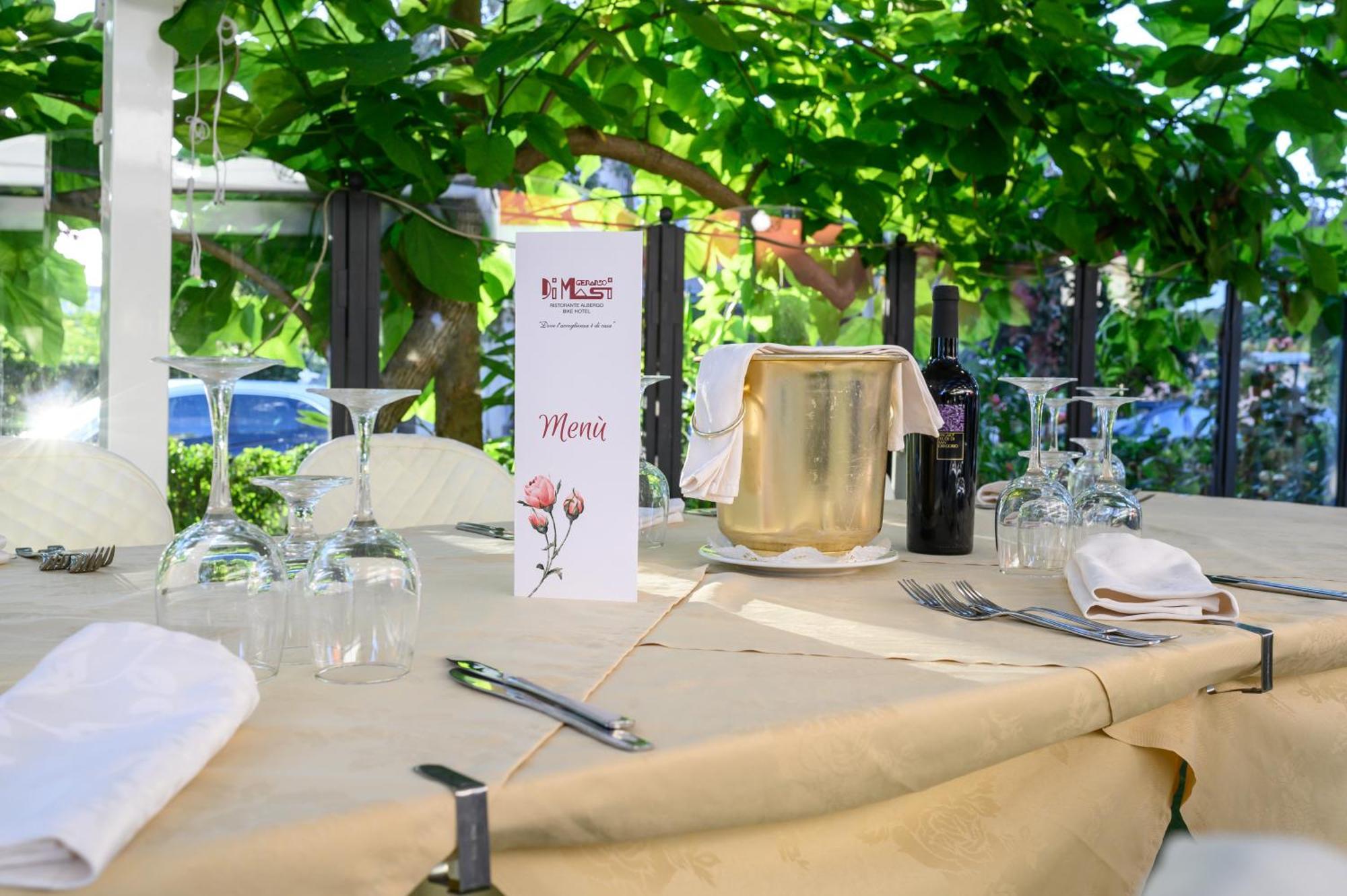 Ristorante Albergo Gerardo Di Masi Caposele Bagian luar foto
