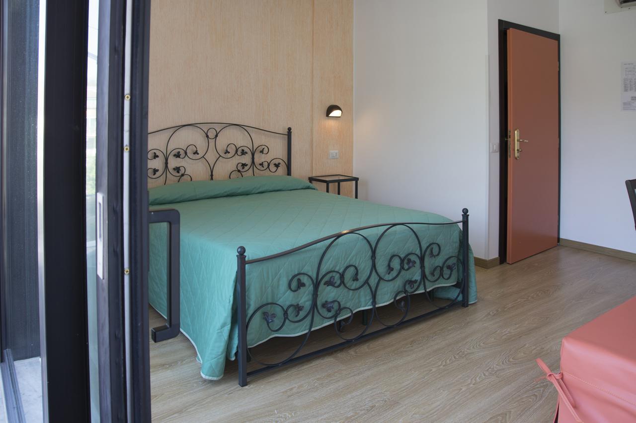 Ristorante Albergo Gerardo Di Masi Caposele Bagian luar foto