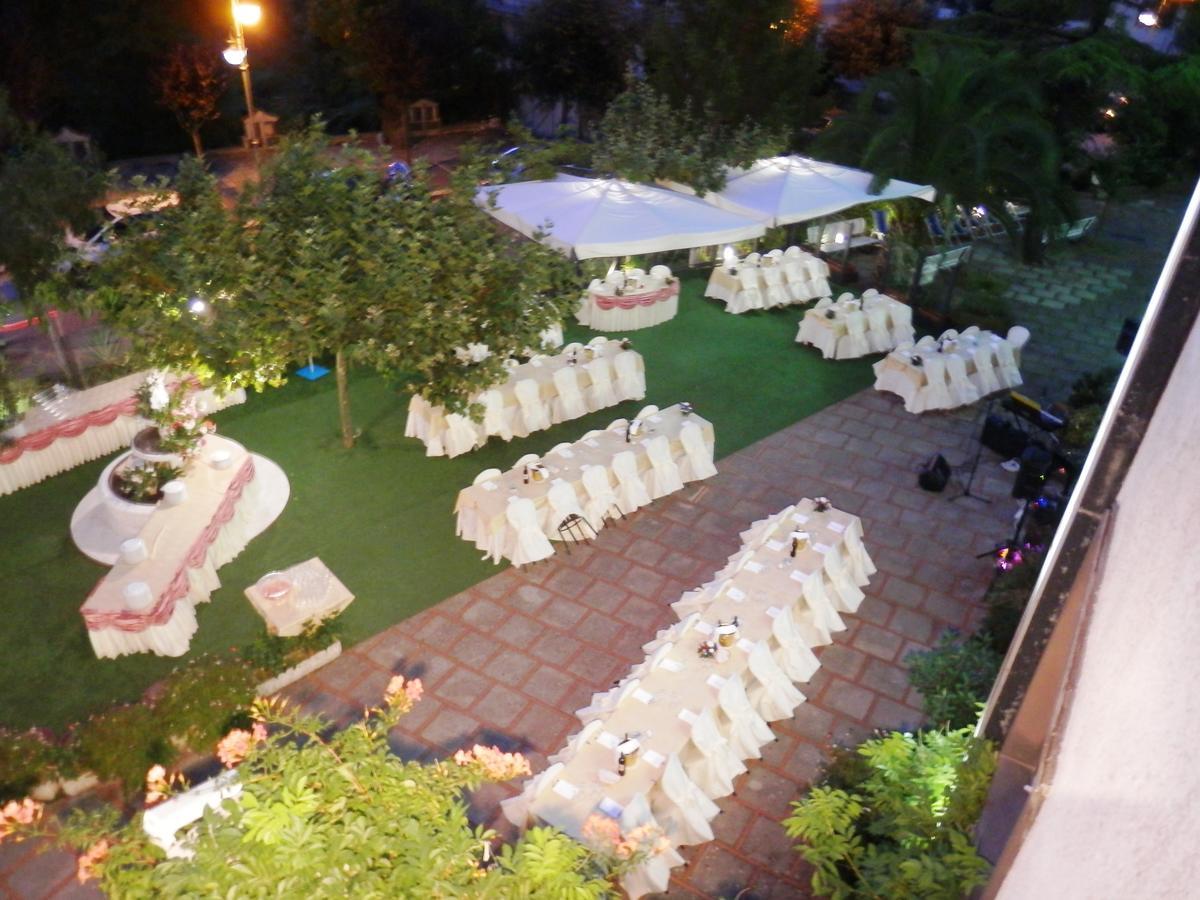 Ristorante Albergo Gerardo Di Masi Caposele Bagian luar foto